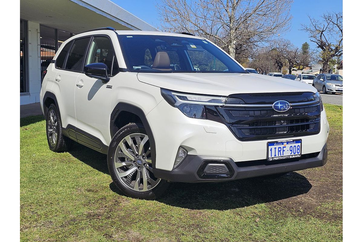 2025 Subaru Forester Hybrid Touring S6