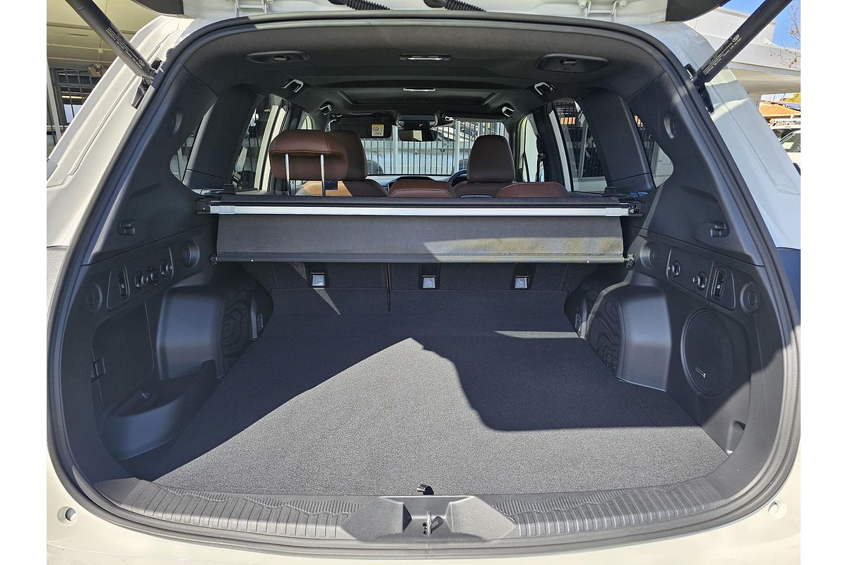 2025 Subaru Forester Hybrid Touring S6