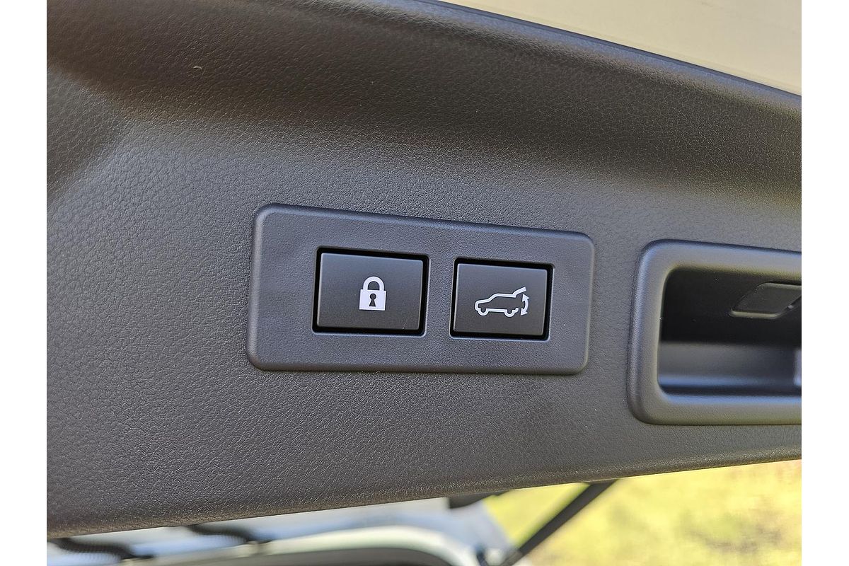 2025 Subaru Forester Hybrid Touring S6
