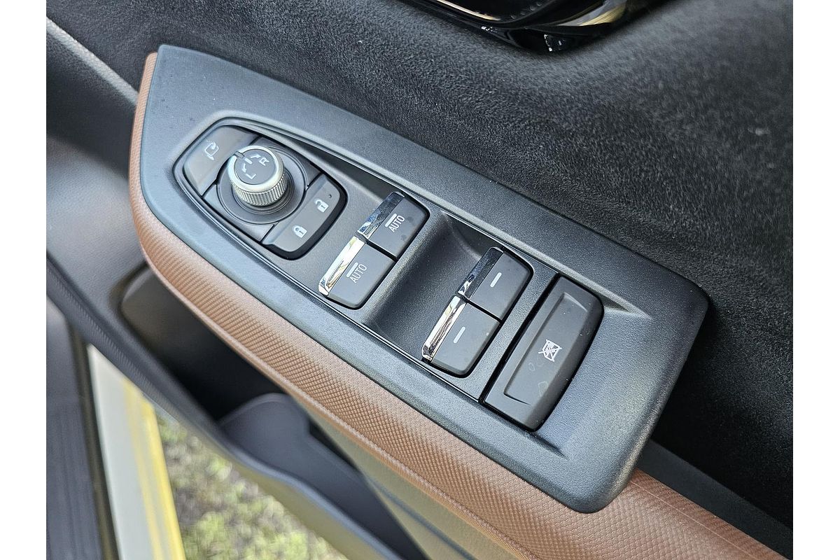 2025 Subaru Forester Hybrid Touring S6