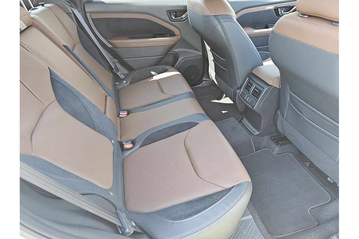 2025 Subaru Forester Hybrid Touring S6