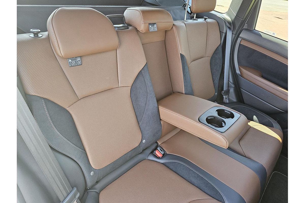 2025 Subaru Forester Hybrid Touring S6
