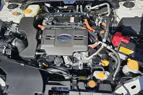 2025 Subaru Forester Hybrid Touring S6