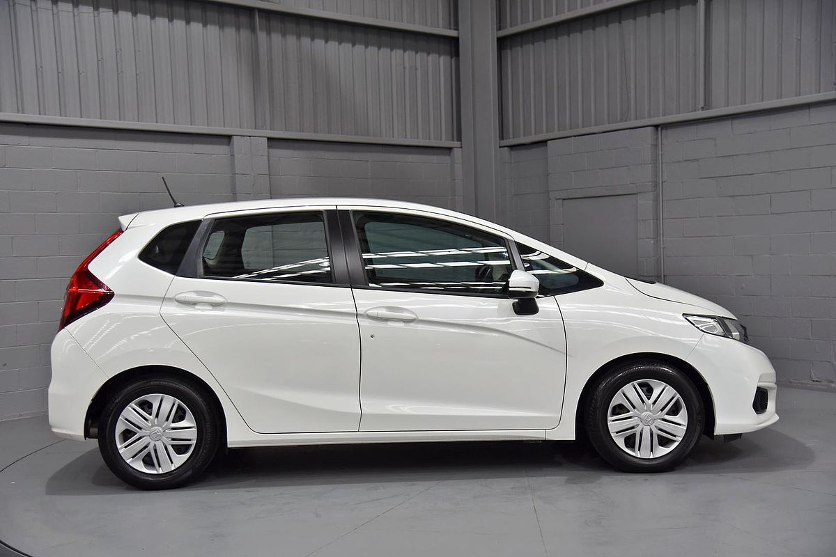 2017 Honda Jazz VTi GF