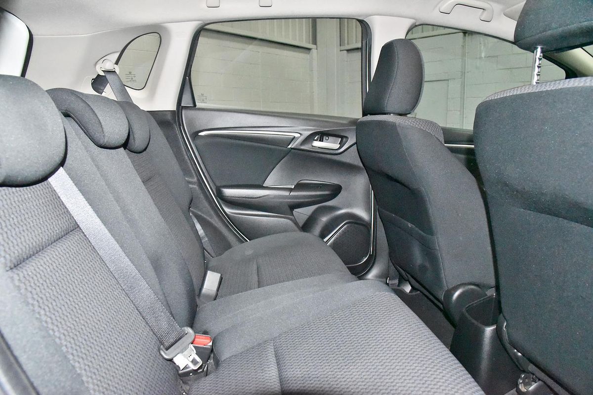 2017 Honda Jazz VTi GF
