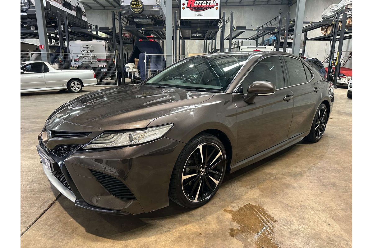 2020 Toyota Camry SX GSV70R