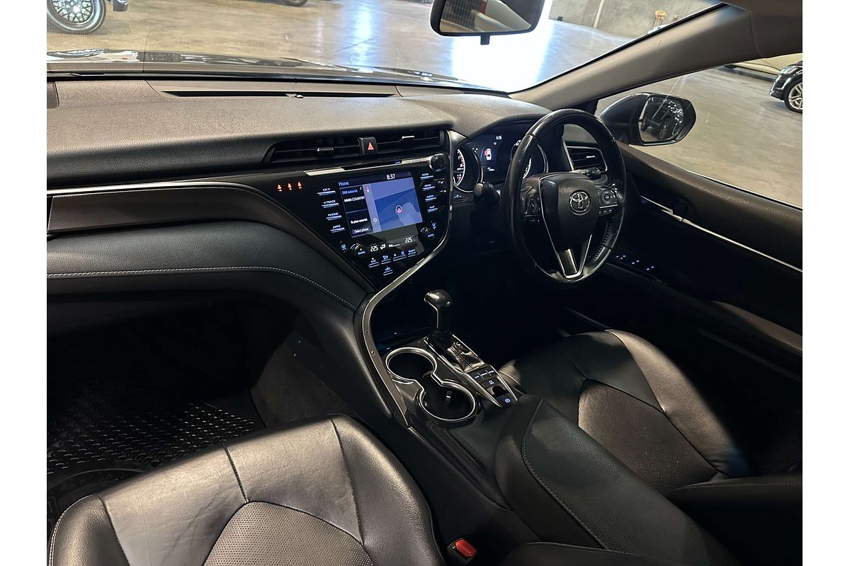 2020 Toyota Camry SX GSV70R