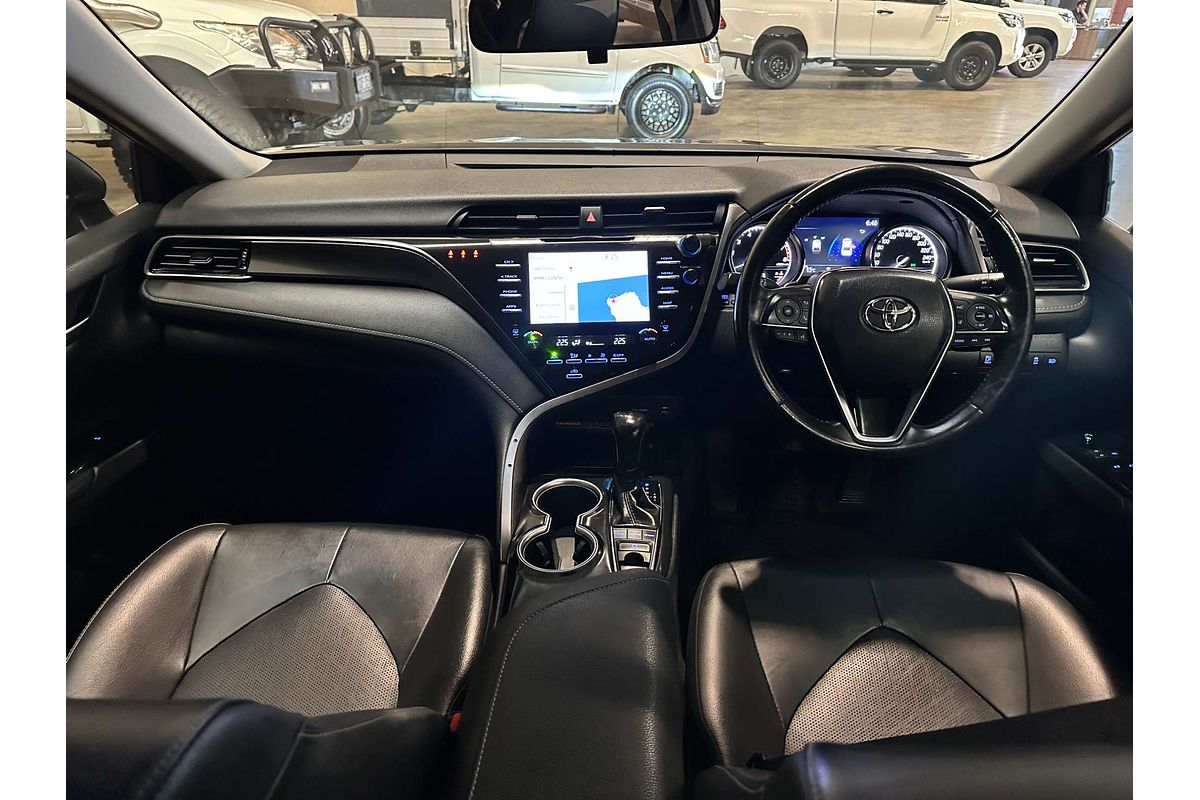 2020 Toyota Camry SX GSV70R