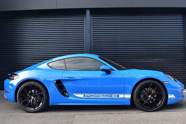 2024 Porsche 718 Cayman Style Edition 982