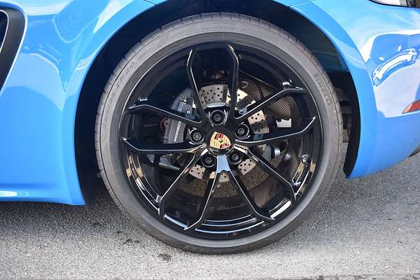 2024 Porsche 718 Cayman Style Edition 982
