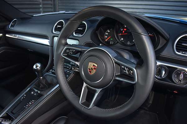 2024 Porsche 718 Cayman Style Edition 982