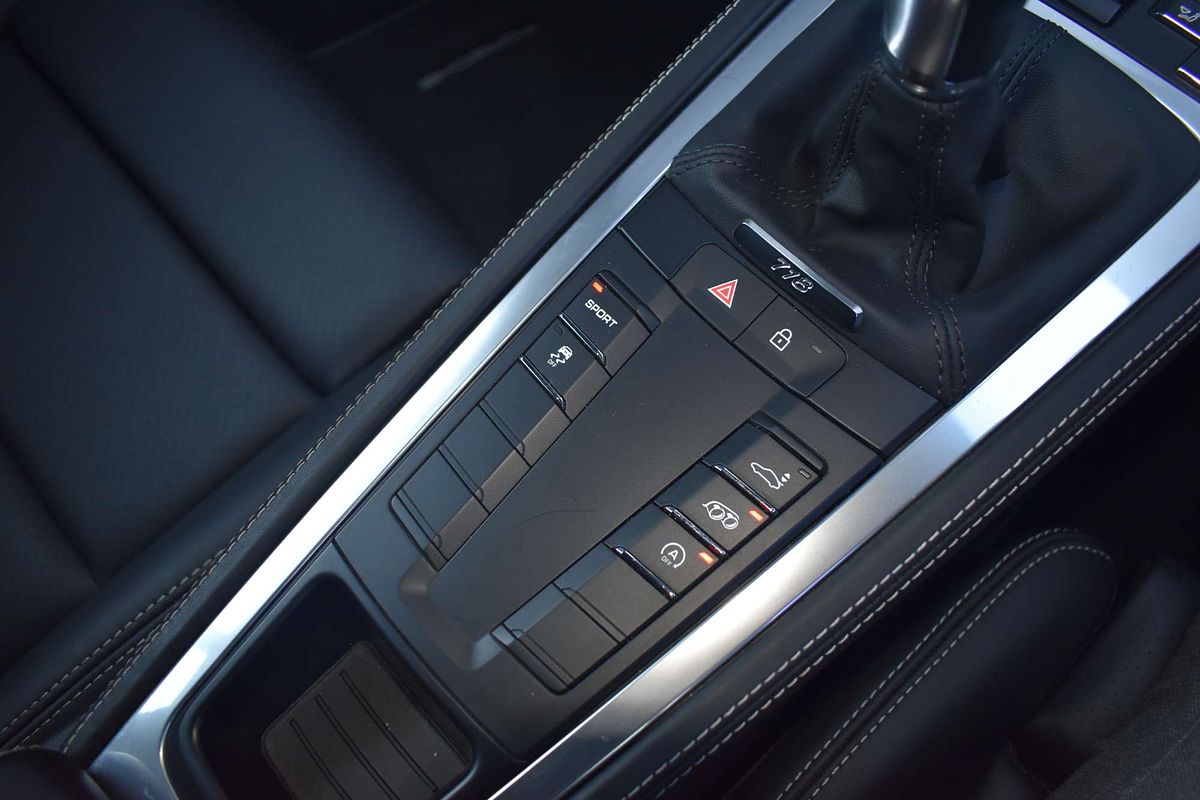 2024 Porsche 718 Cayman Style Edition 982