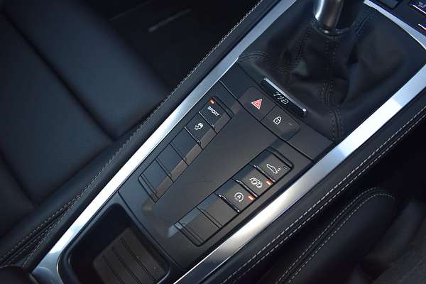 2024 Porsche 718 Cayman Style Edition 982