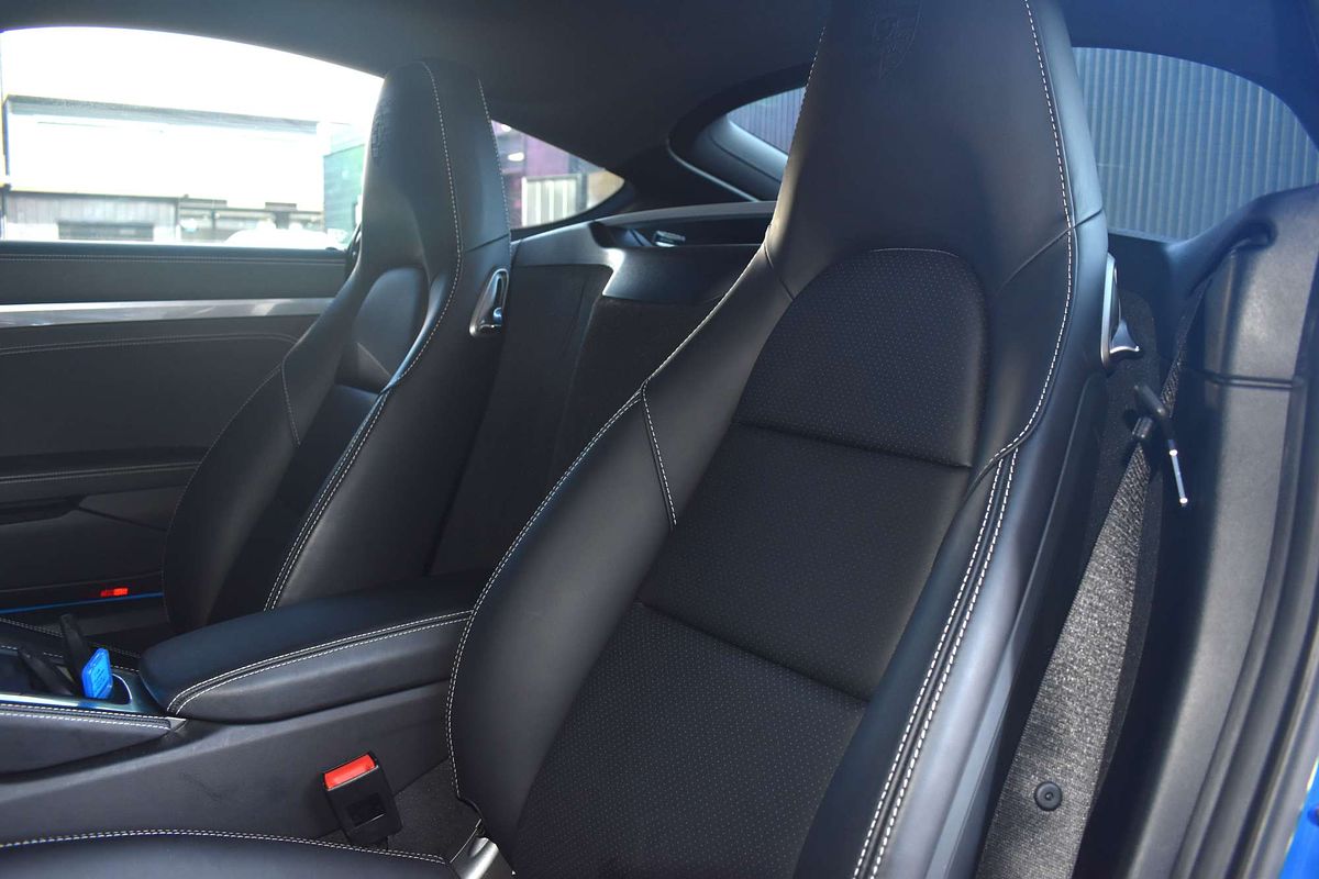 2024 Porsche 718 Cayman Style Edition 982