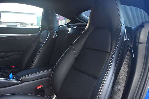 2024 Porsche 718 Cayman Style Edition 982