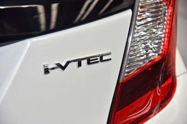 2017 Honda Jazz VTi GF