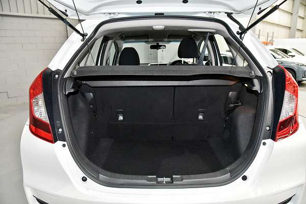 2017 Honda Jazz VTi GF