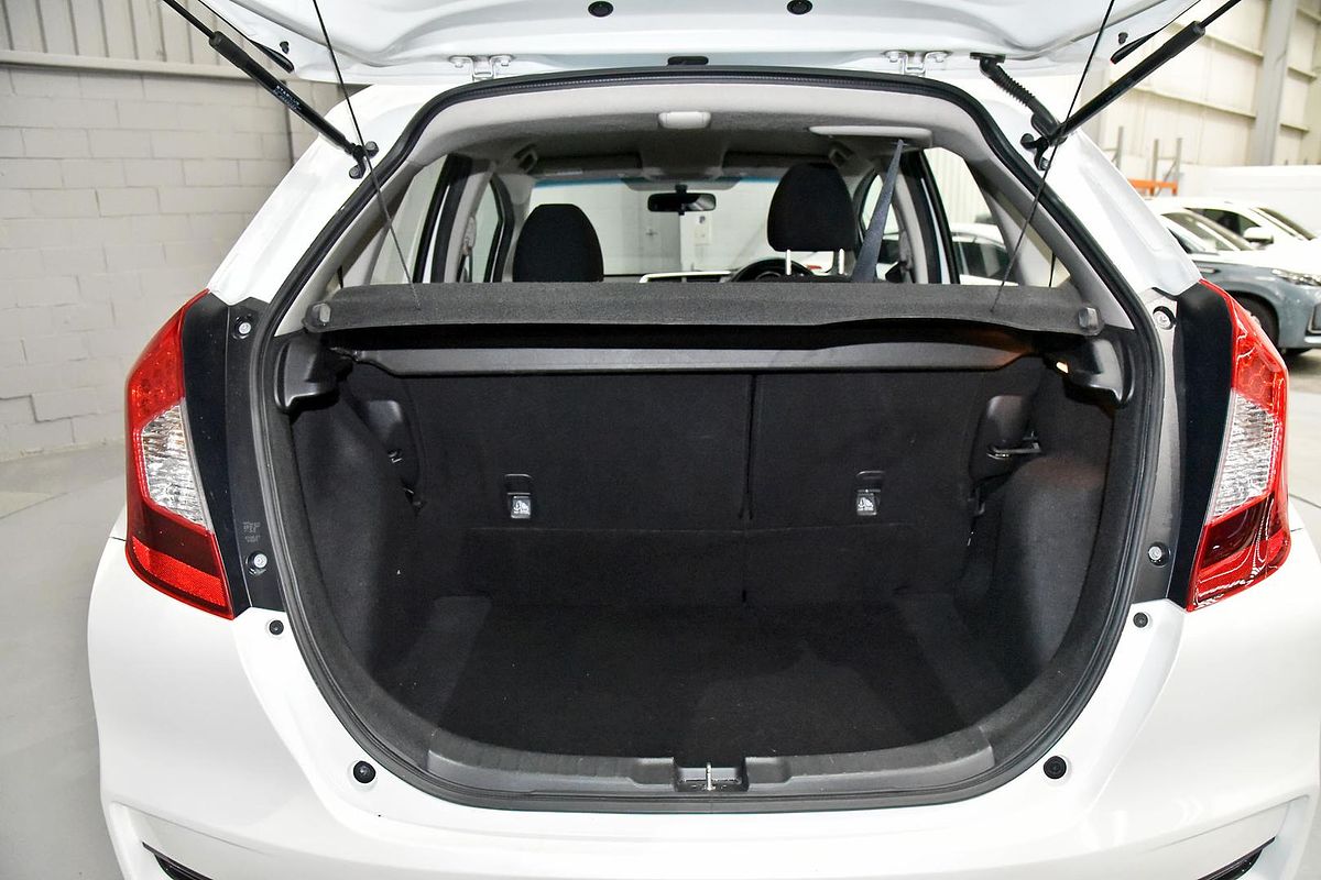 2017 Honda Jazz VTi GF