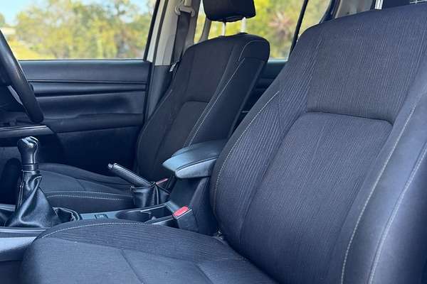 2019 Toyota Hilux SR GUN126R 4X4