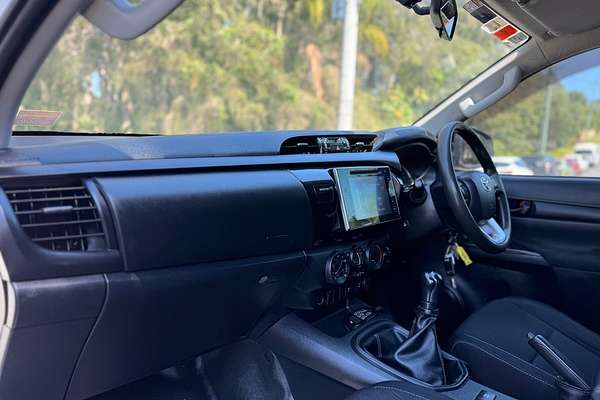 2019 Toyota Hilux SR GUN126R 4X4