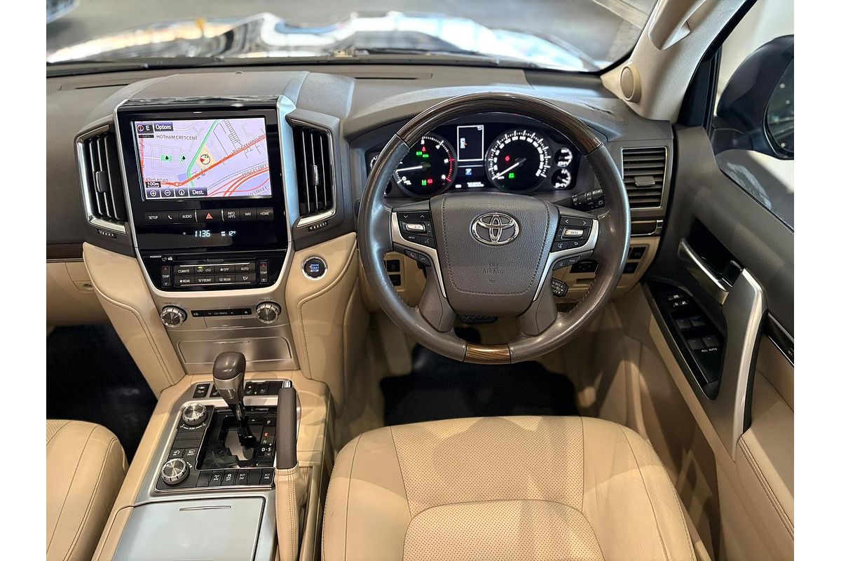 2020 Toyota Landcruiser Sahara VDJ200R