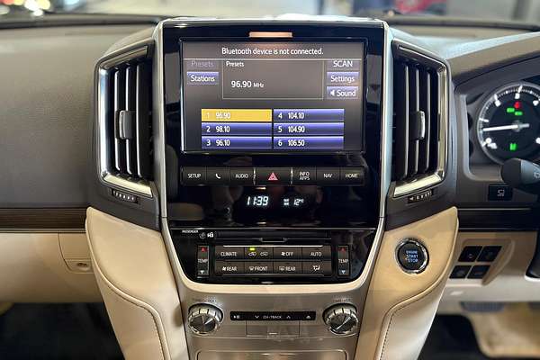 2020 Toyota Landcruiser Sahara VDJ200R