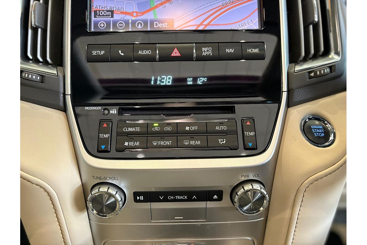 2020 Toyota Landcruiser Sahara VDJ200R