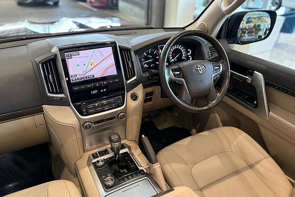 2020 Toyota Landcruiser Sahara VDJ200R