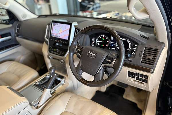 2020 Toyota Landcruiser Sahara VDJ200R