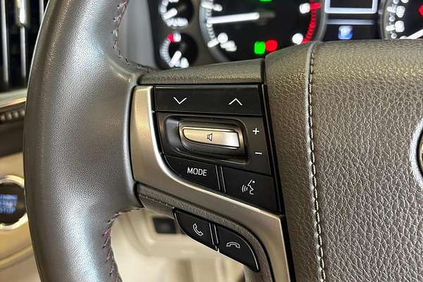 2020 Toyota Landcruiser Sahara VDJ200R