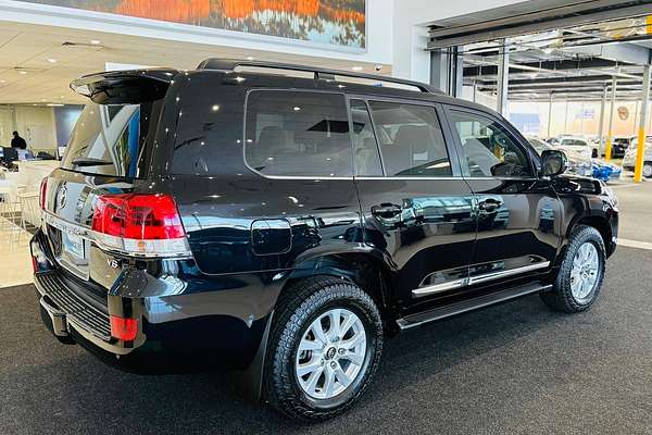 2020 Toyota Landcruiser Sahara VDJ200R