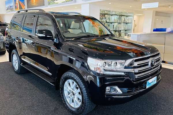 2020 Toyota Landcruiser Sahara VDJ200R