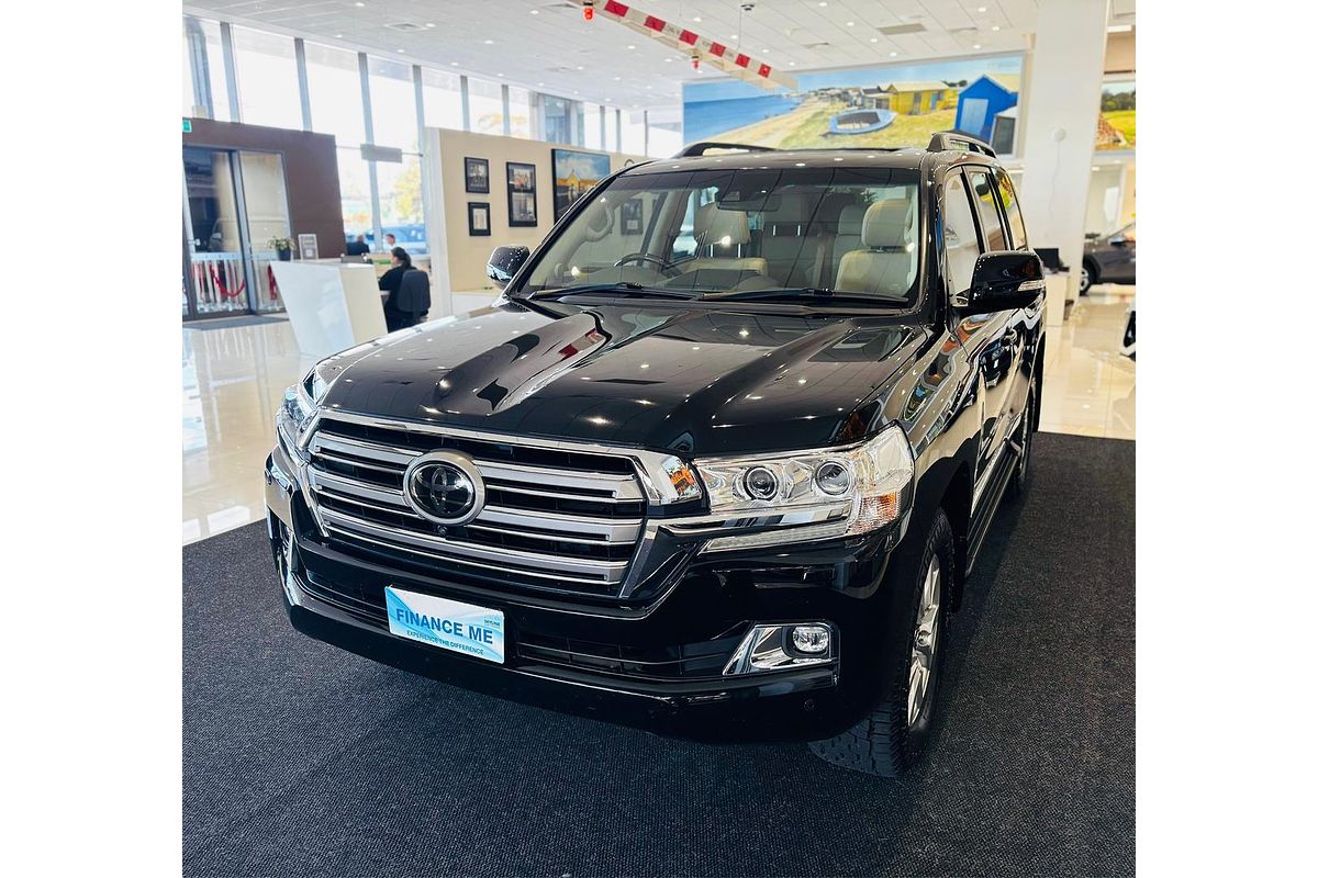 2020 Toyota Landcruiser Sahara VDJ200R