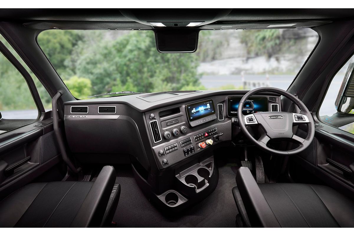 2023 Freightliner Cascadia 126