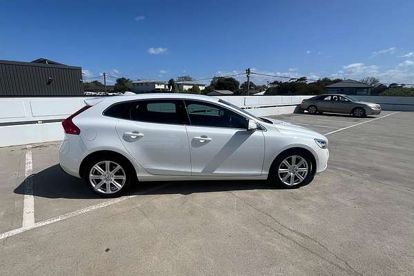 2017 Volvo V40 D4 Inscription