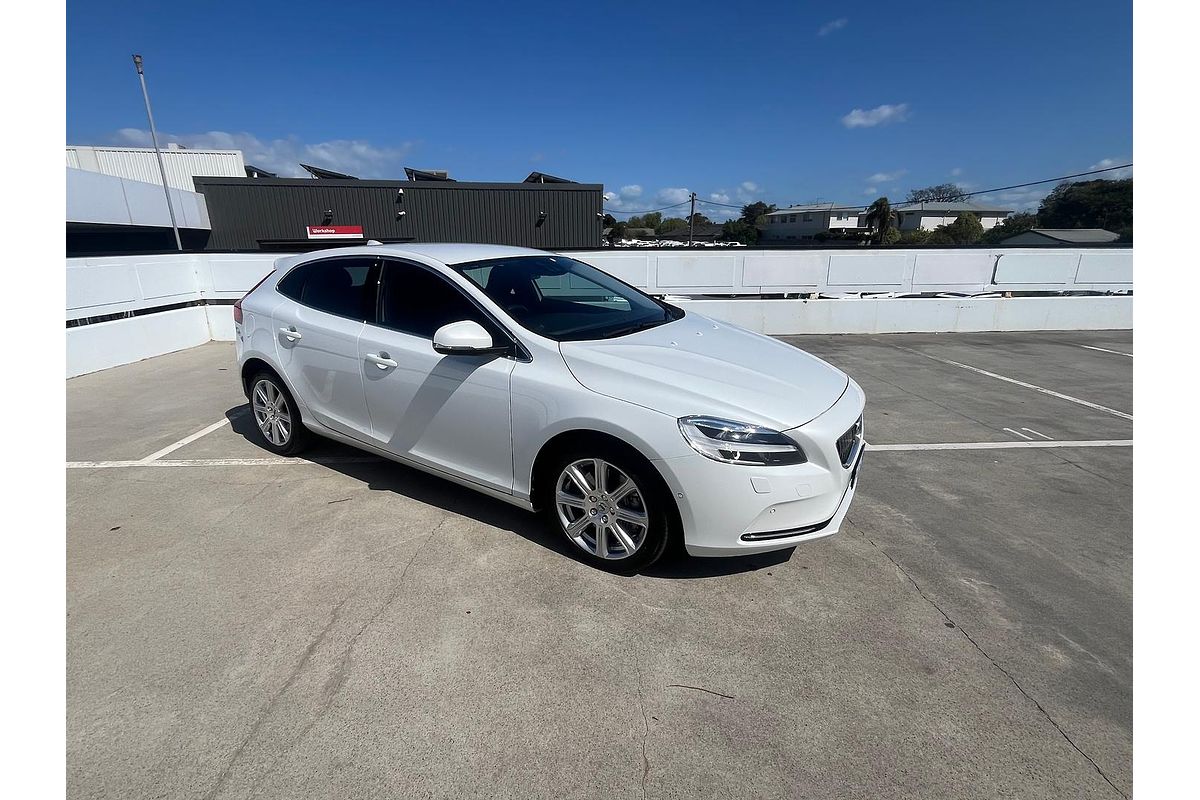 2017 Volvo V40 D4 Inscription