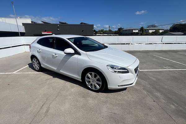 2017 Volvo V40 D4 Inscription