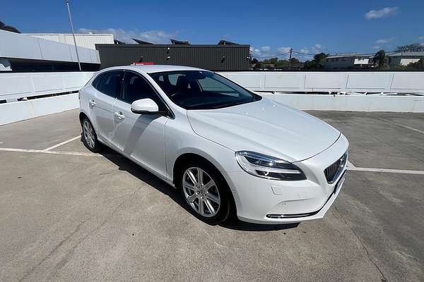 2017 Volvo V40 D4 Inscription