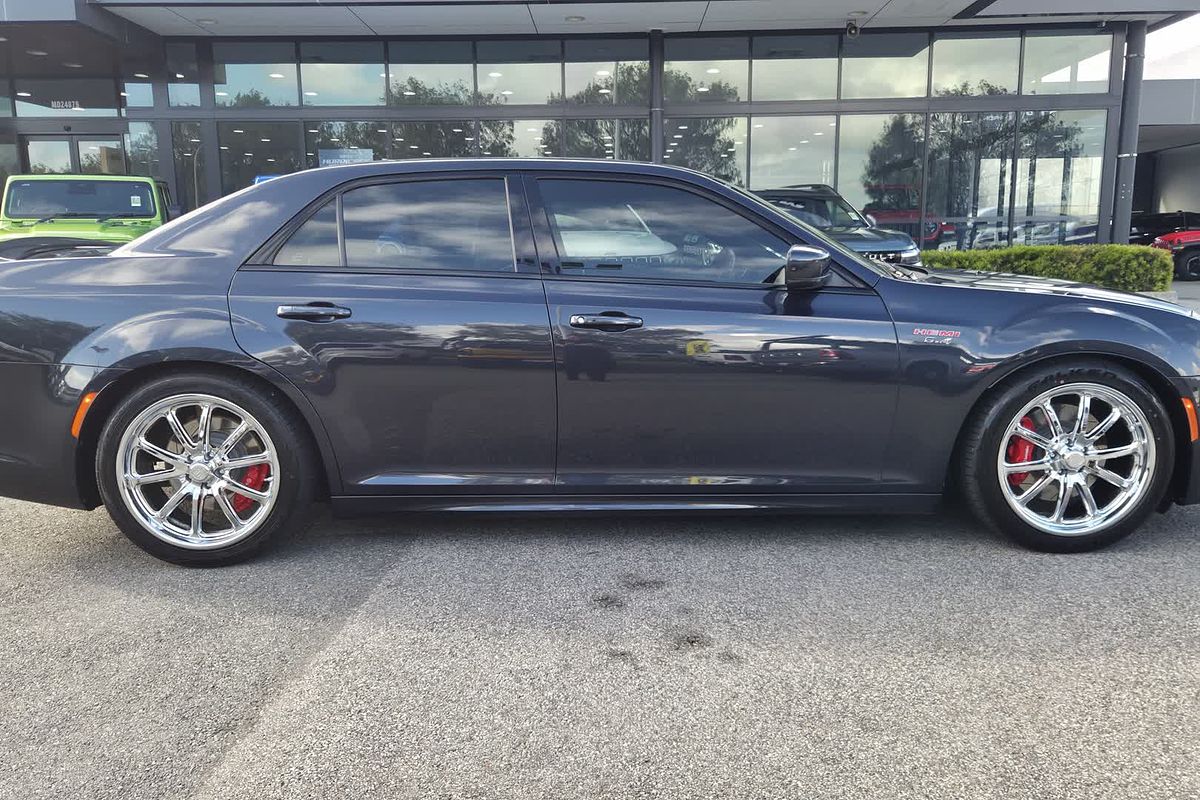 2020 Chrysler 300 SRT LX