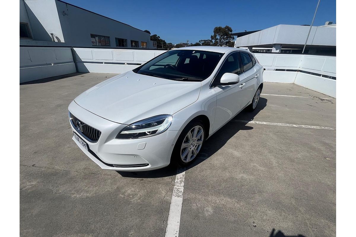 2017 Volvo V40 D4 Inscription