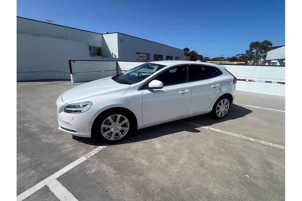 2017 Volvo V40 D4 Inscription