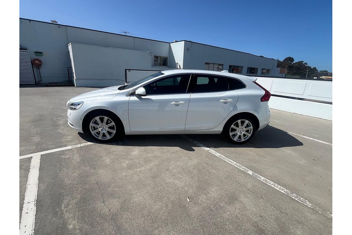 2017 Volvo V40 D4 Inscription