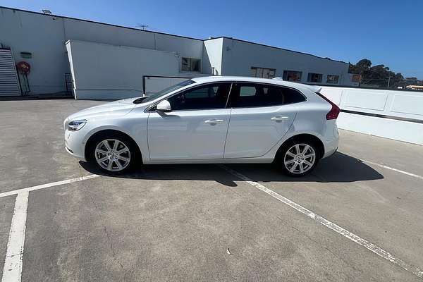 2017 Volvo V40 D4 Inscription