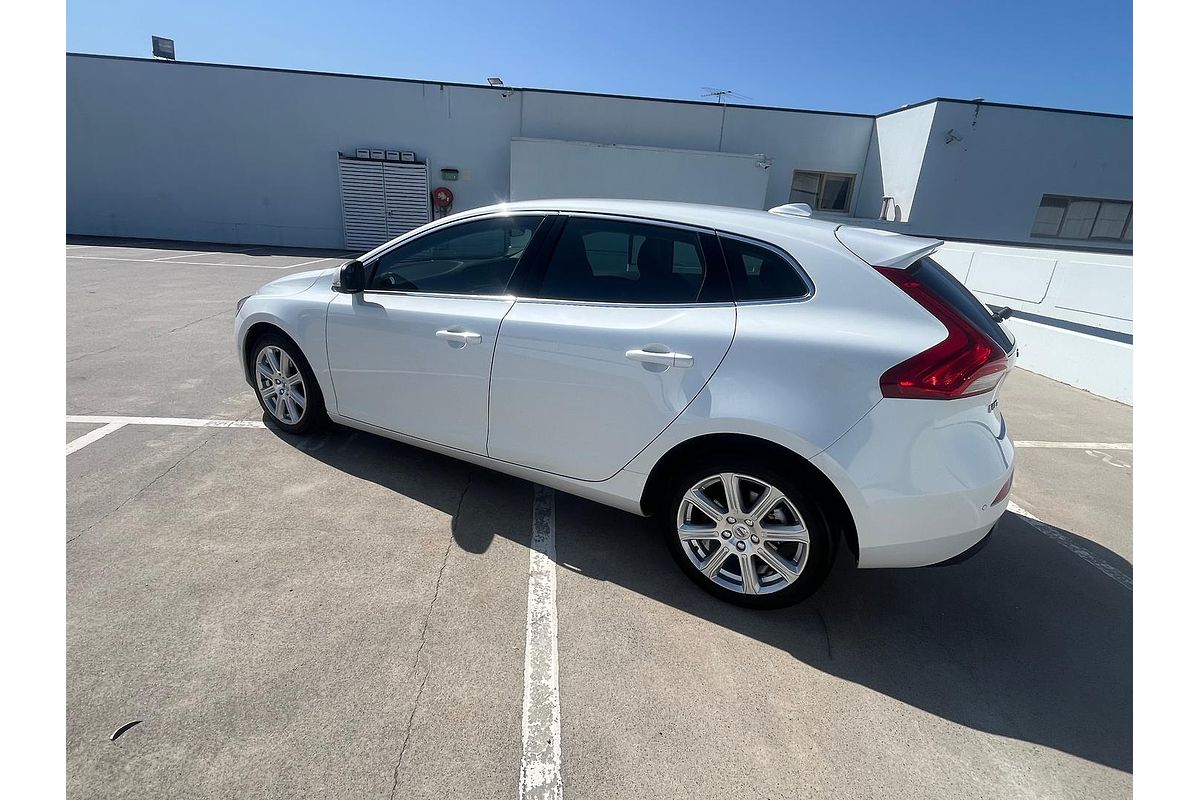 2017 Volvo V40 D4 Inscription