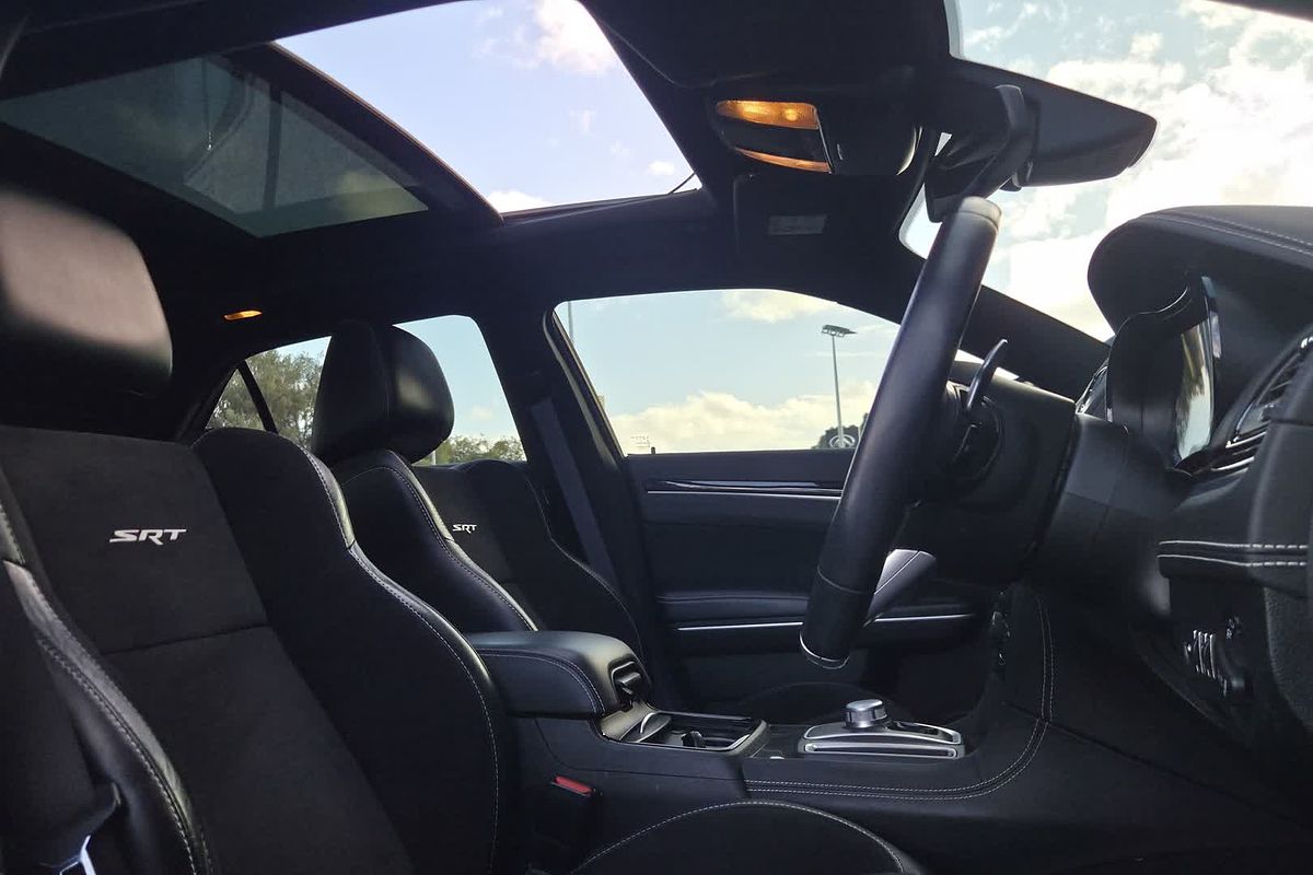 2020 Chrysler 300 SRT LX