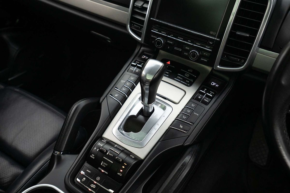 2015 Porsche Cayenne GTS 92A