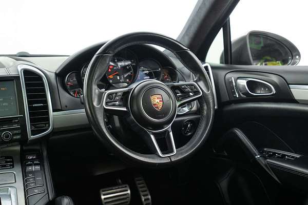 2015 Porsche Cayenne GTS 92A