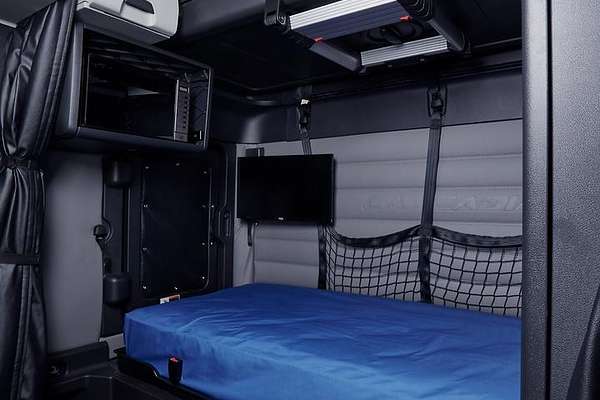 2023 Freightliner Cascadia 126
