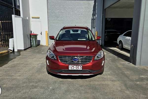 2016 Volvo XC60 T5 Luxury