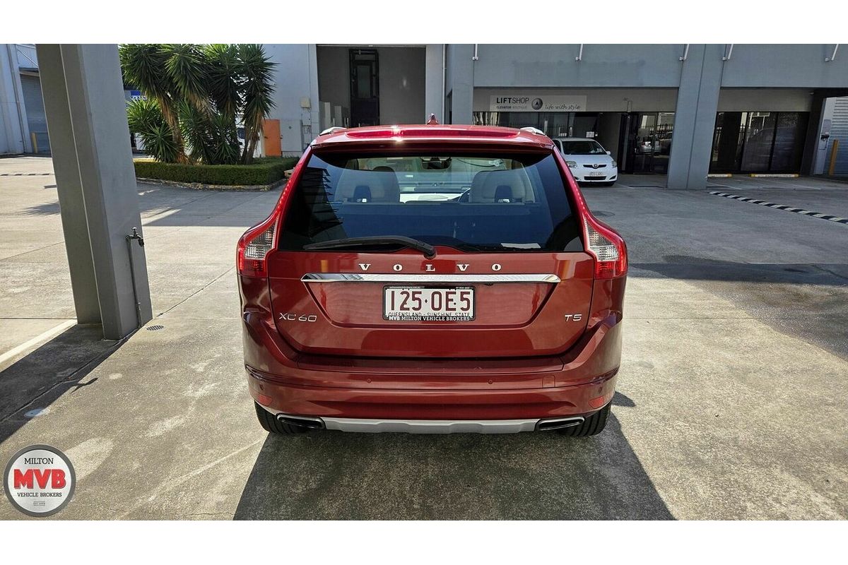 2016 Volvo XC60 T5 Luxury